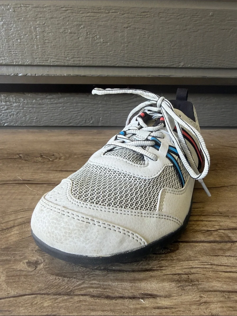 XERO Men's Athletic Barefoot Sneakers in White with Blue Red Accents size M 8.5